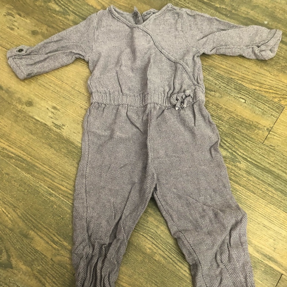 Girls jumper.